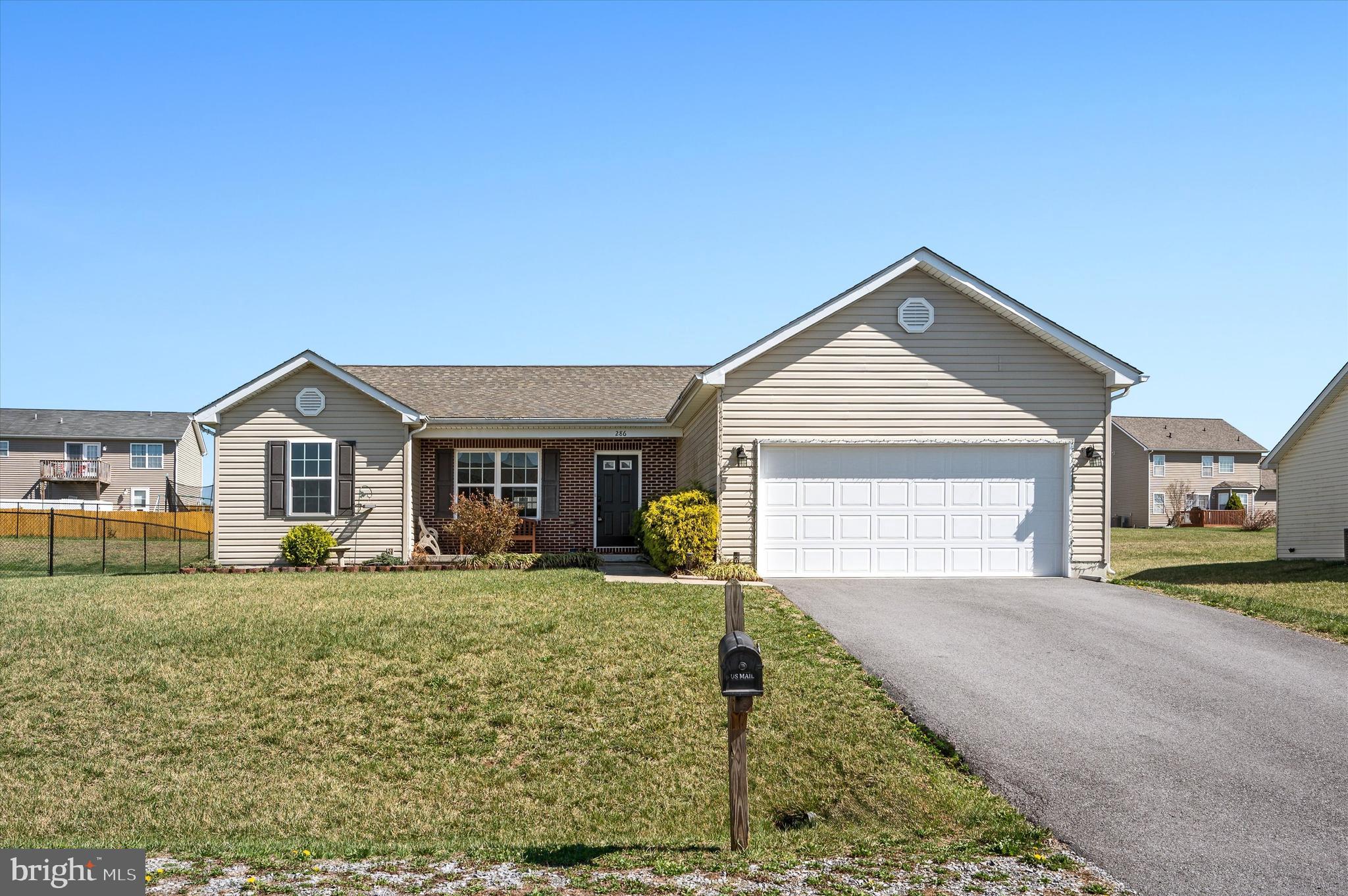 SPRING HILL - Residential