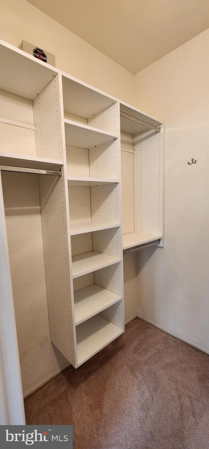 WHITE FLINT STATION - Residential Lease