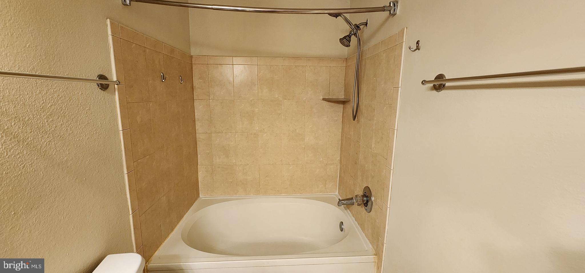 WHITE FLINT STATION - Residential Lease