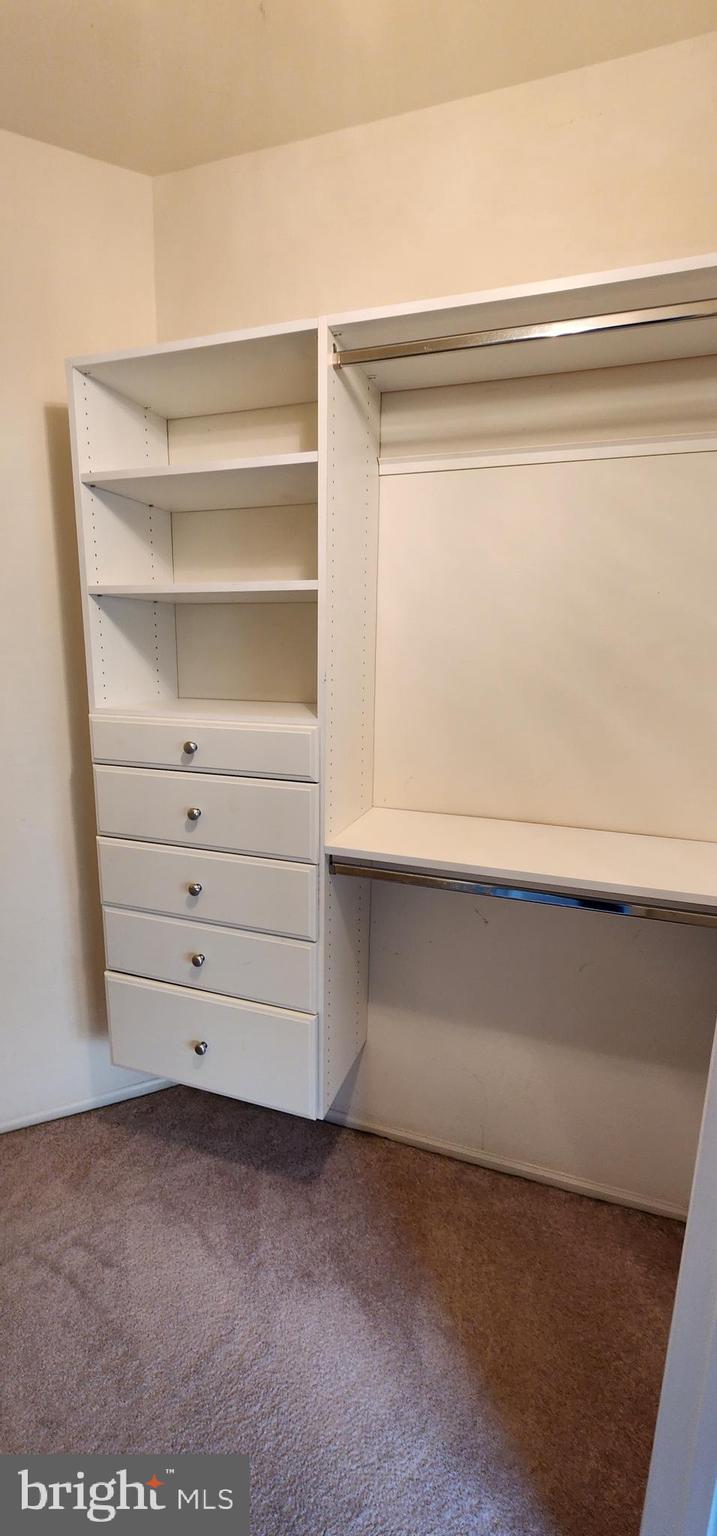 WHITE FLINT STATION - Residential Lease