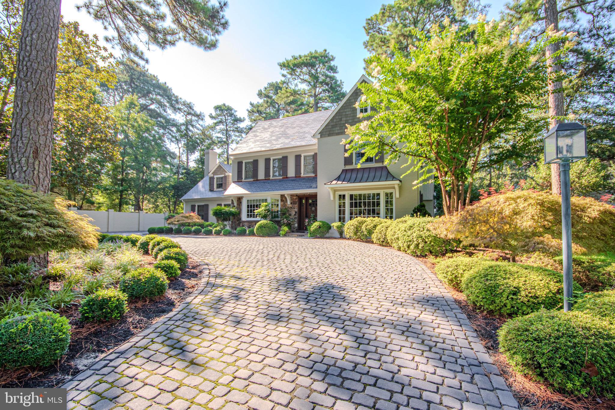 1031 RIVERSIDE DRIVE