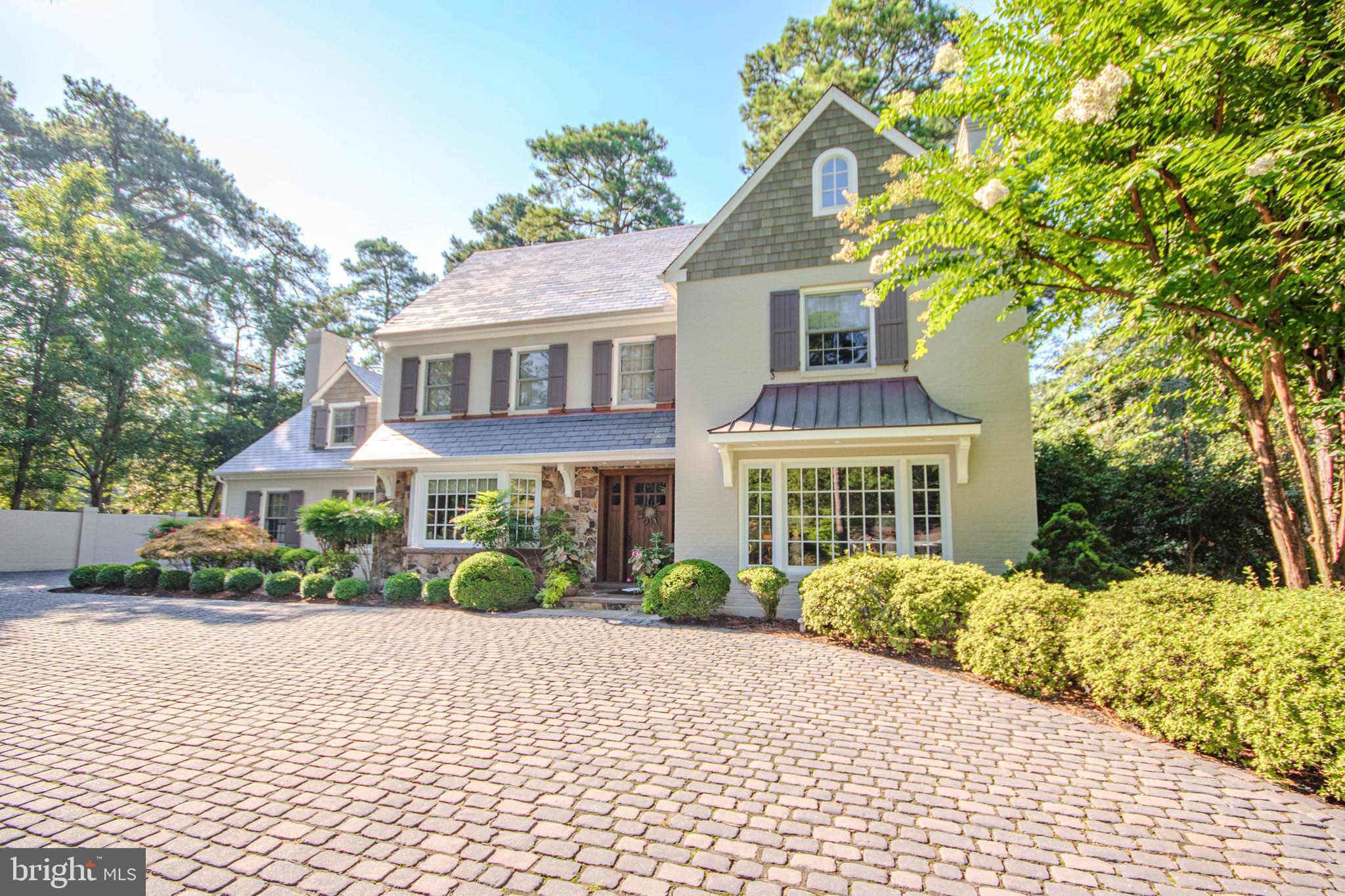 1031 RIVERSIDE DRIVE