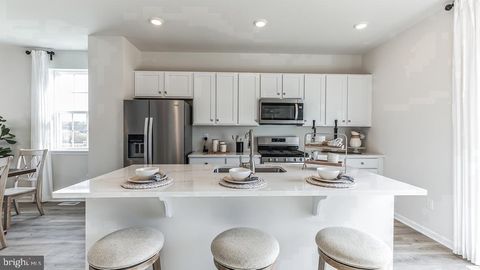 Photo of 284 Macoun Way, GLASSBORO, NJ 08028 (MLS # NJGL2064732)