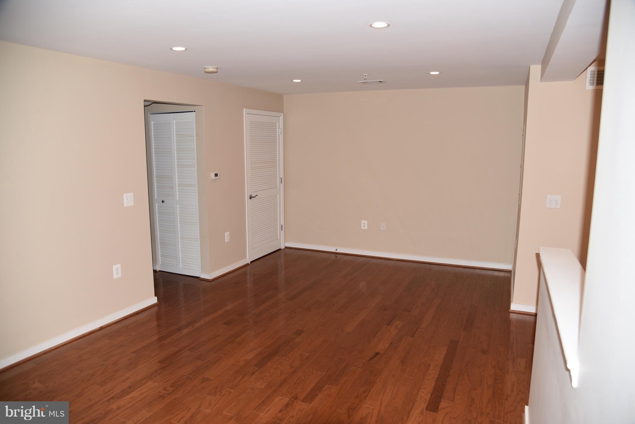 WEST VILLAGE OF SHIRLINGTON - Residential Lease