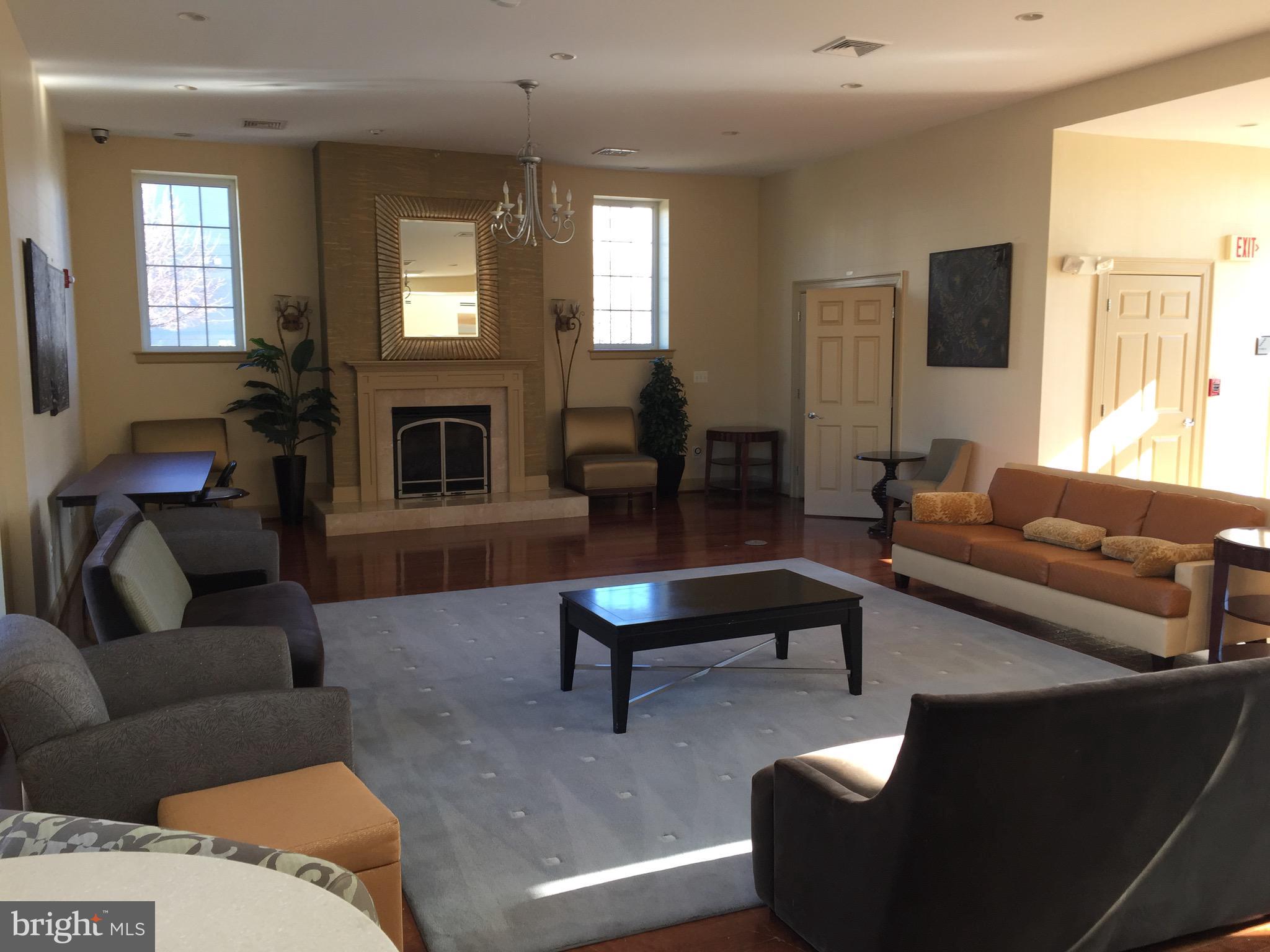 WEST VILLAGE OF SHIRLINGTON - Residential Lease