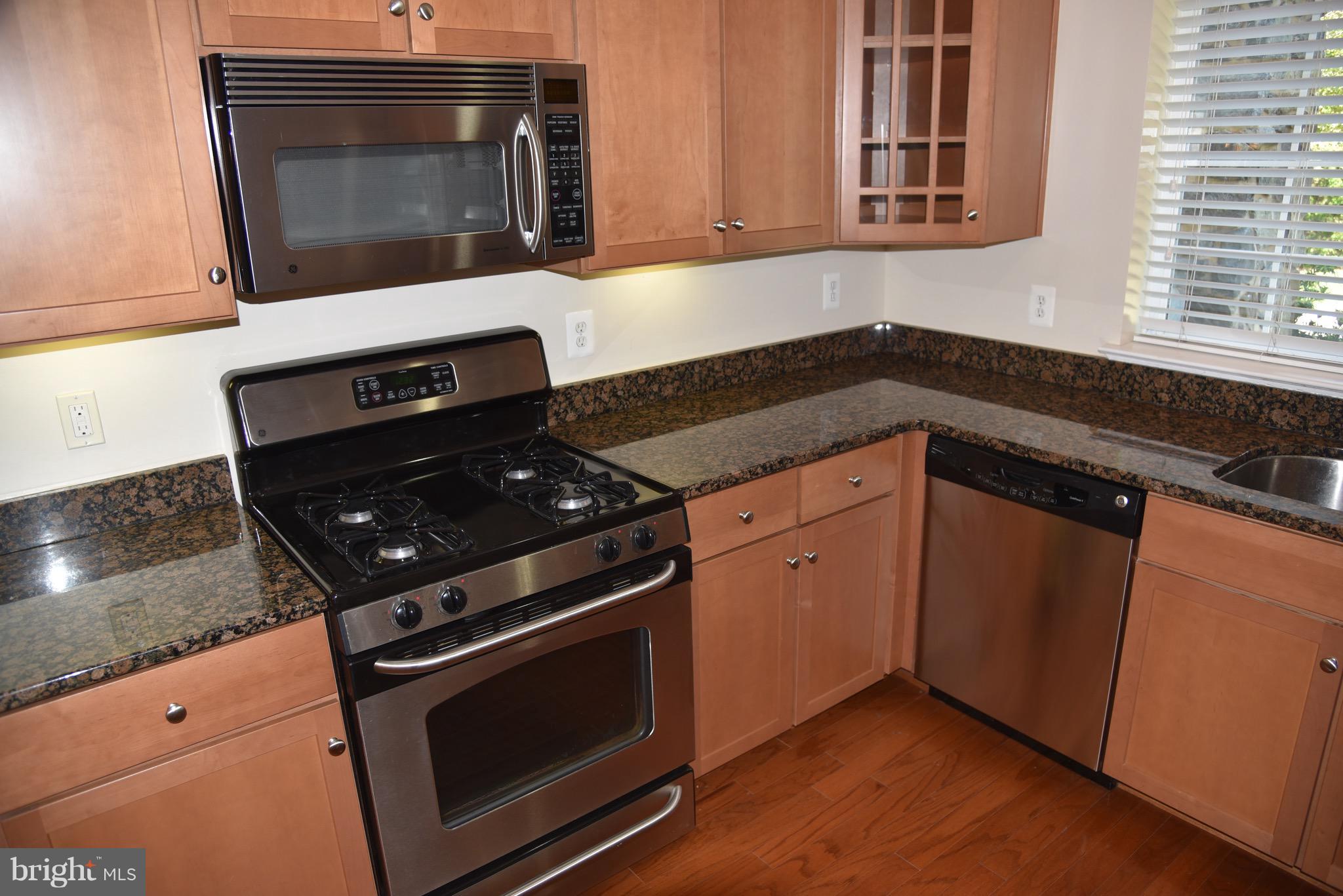 WEST VILLAGE OF SHIRLINGTON - Residential Lease