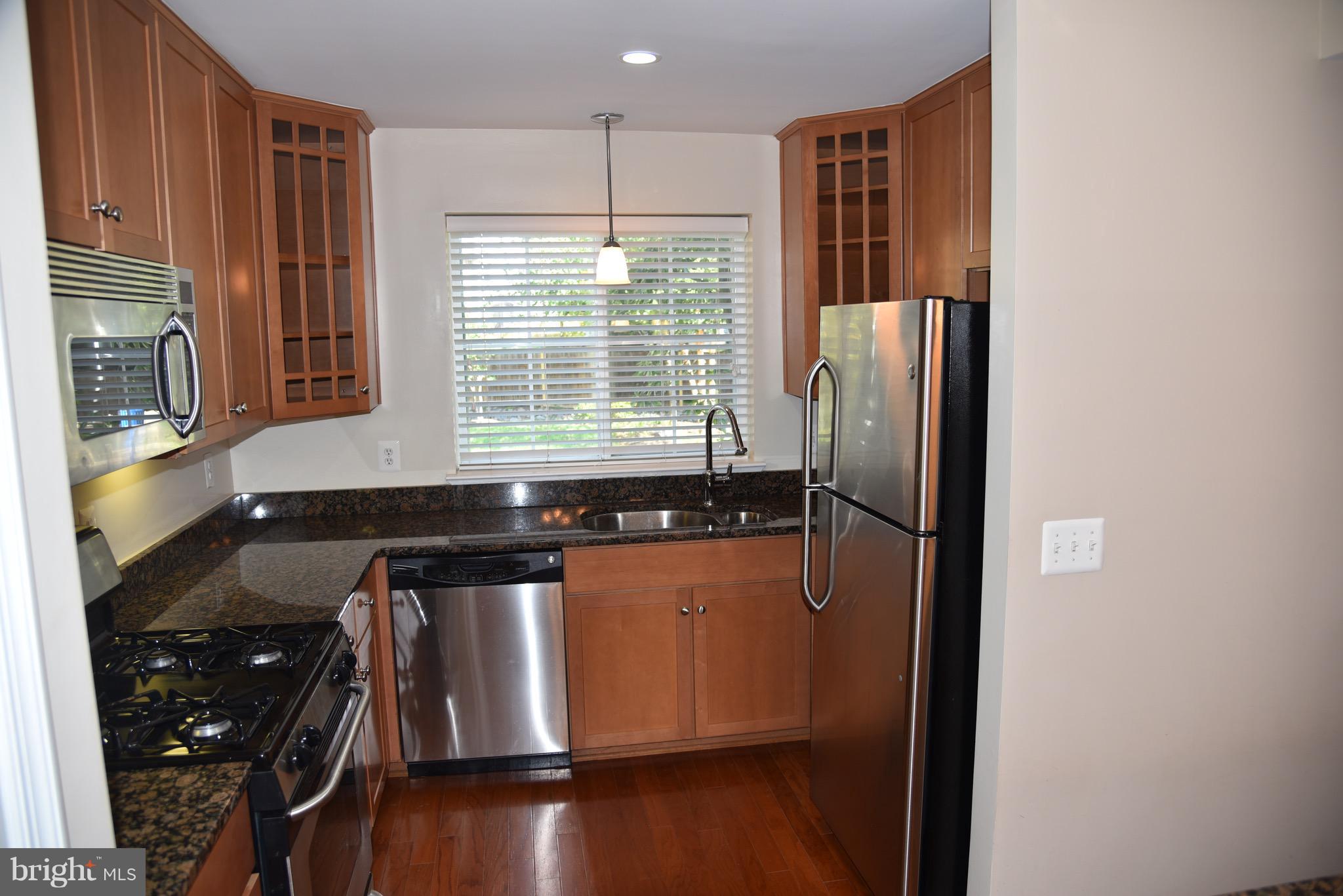 WEST VILLAGE OF SHIRLINGTON - Residential Lease