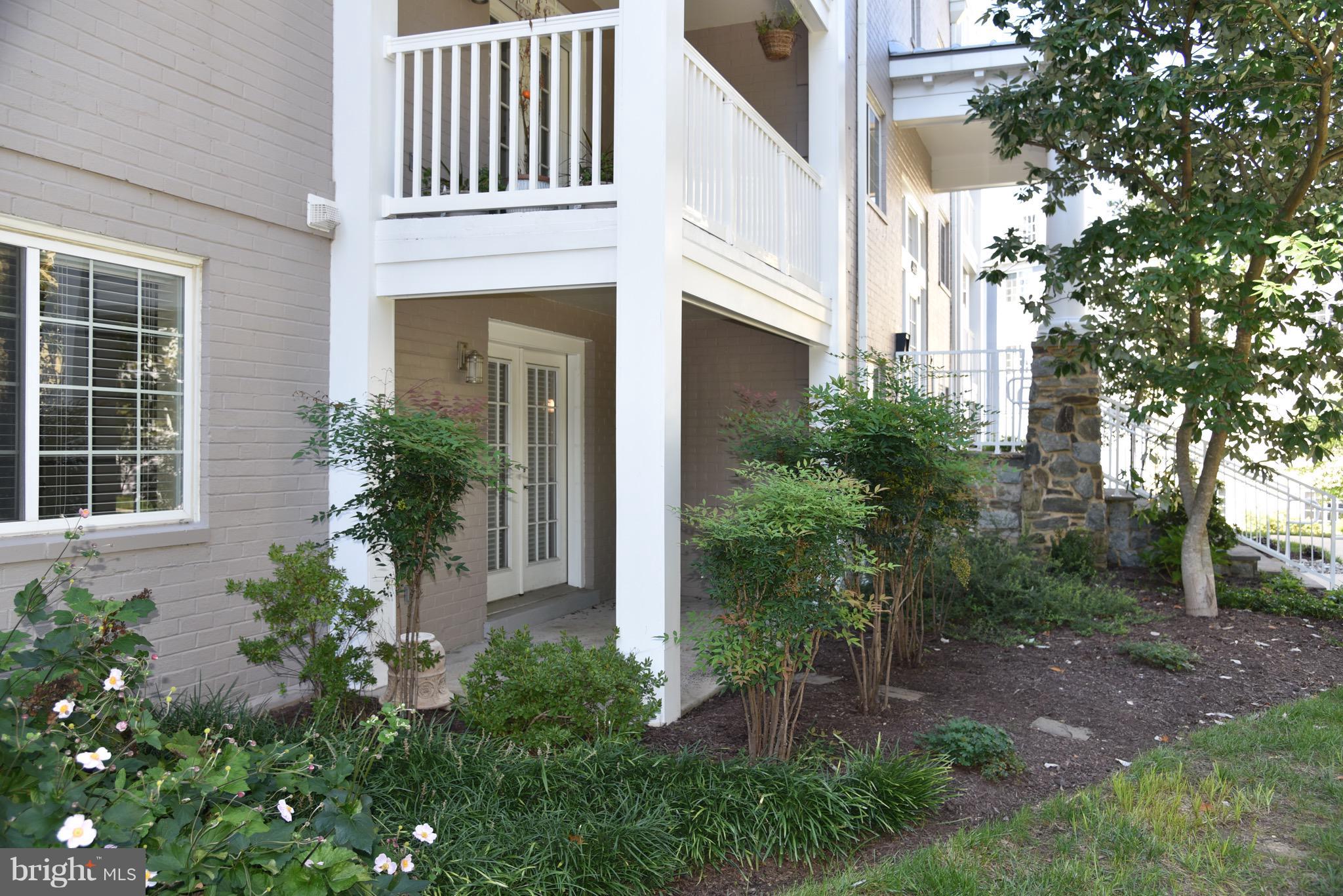 WEST VILLAGE OF SHIRLINGTON - Residential Lease
