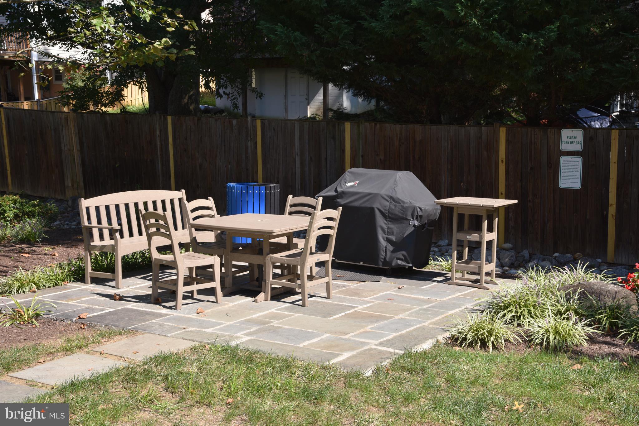 WEST VILLAGE OF SHIRLINGTON - Residential Lease