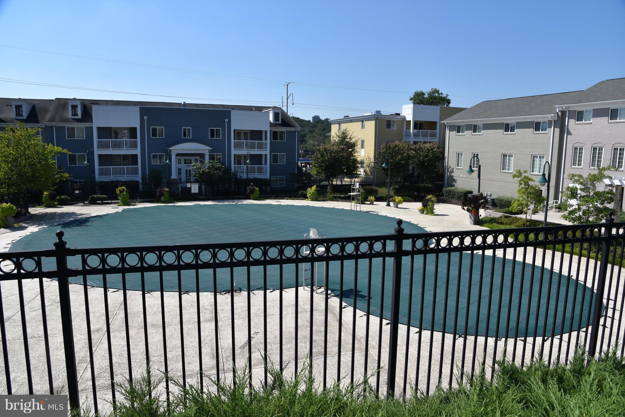 WEST VILLAGE OF SHIRLINGTON - Residential Lease