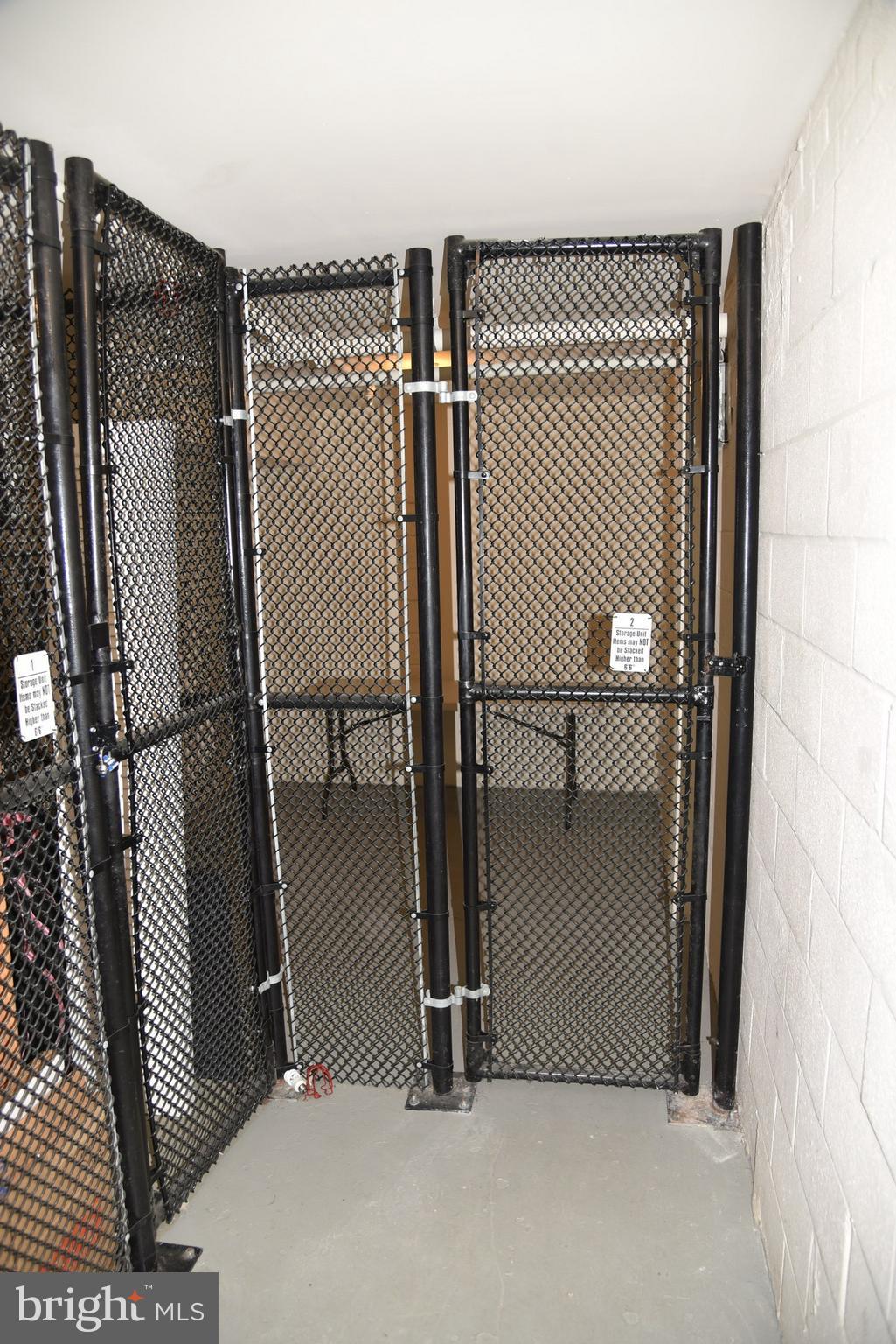 WEST VILLAGE OF SHIRLINGTON - Residential Lease