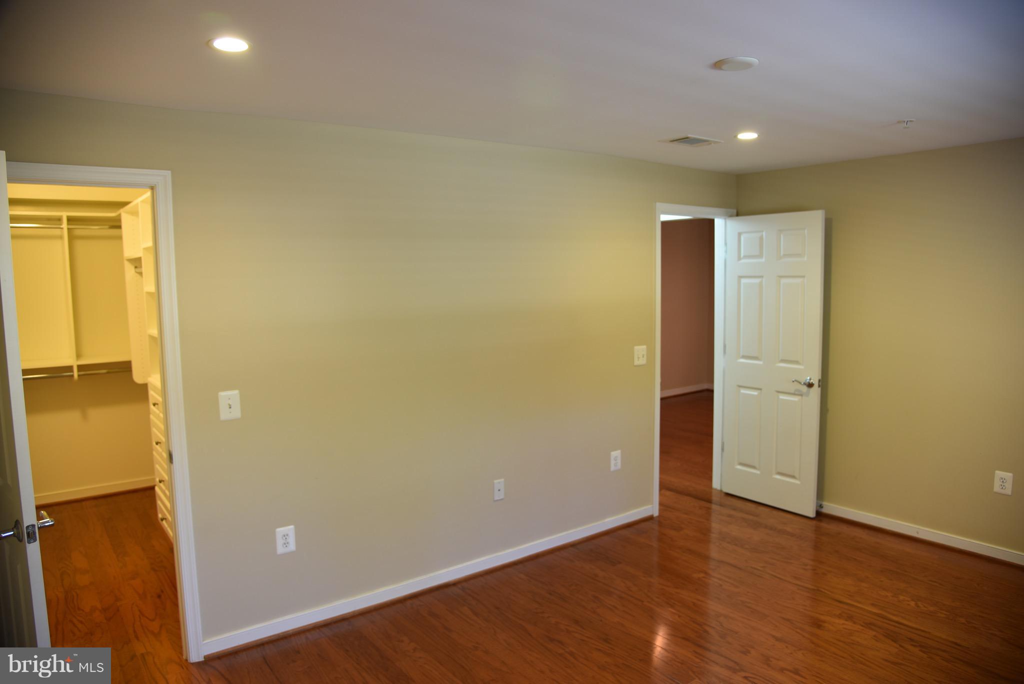 WEST VILLAGE OF SHIRLINGTON - Residential Lease