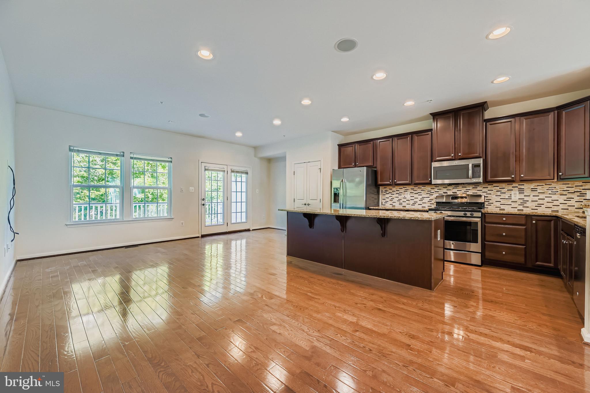 DORCHESTER WOODS - Residential