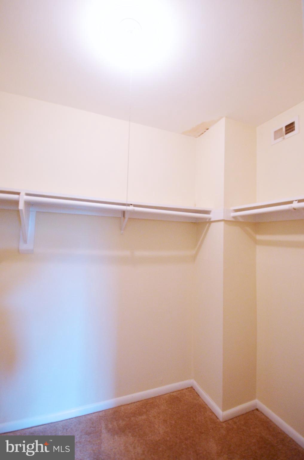 MARLOW TOWERS CONDOMINIUMS - Residential