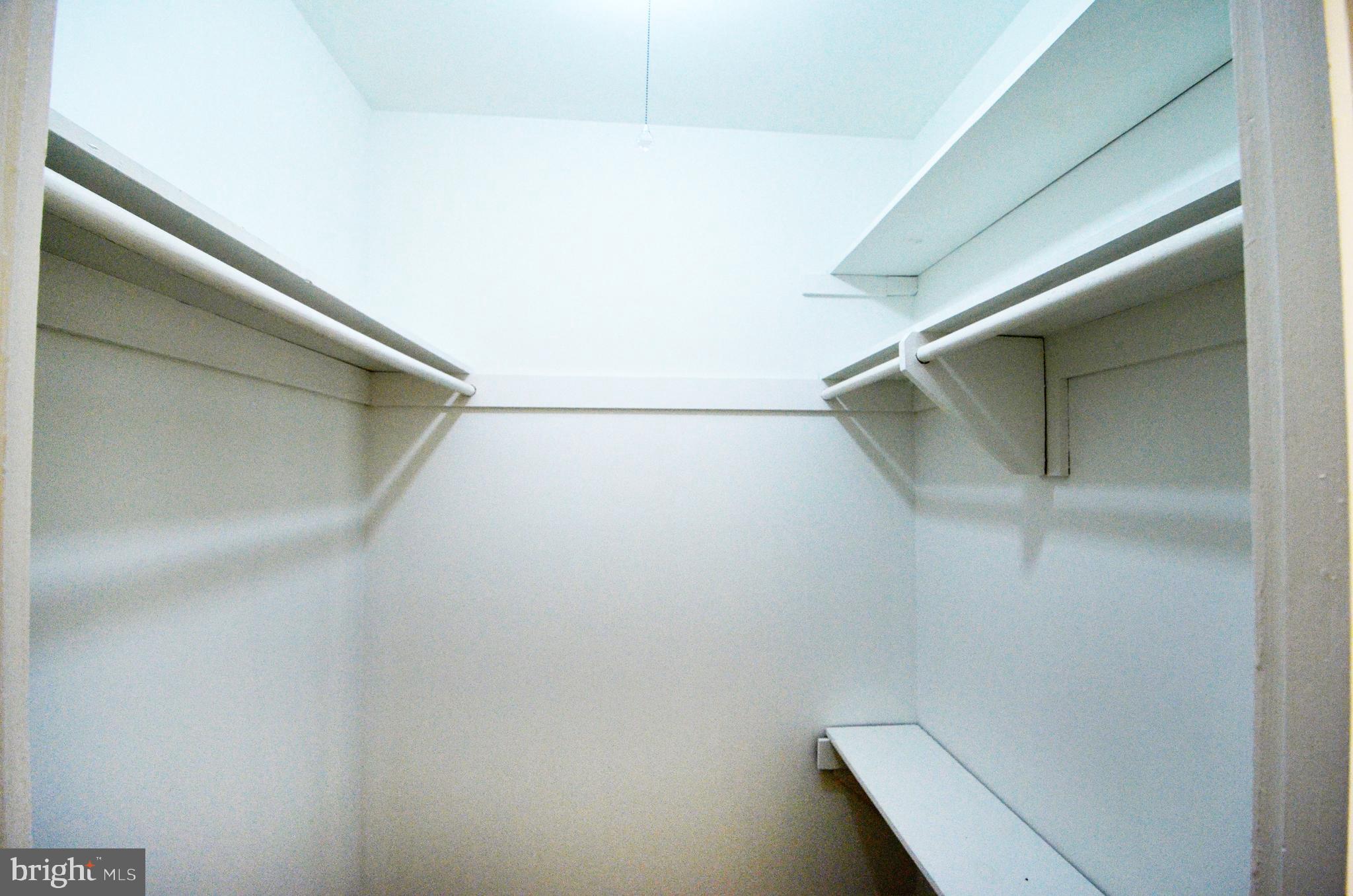 MARLOW TOWERS CONDOMINIUMS - Residential