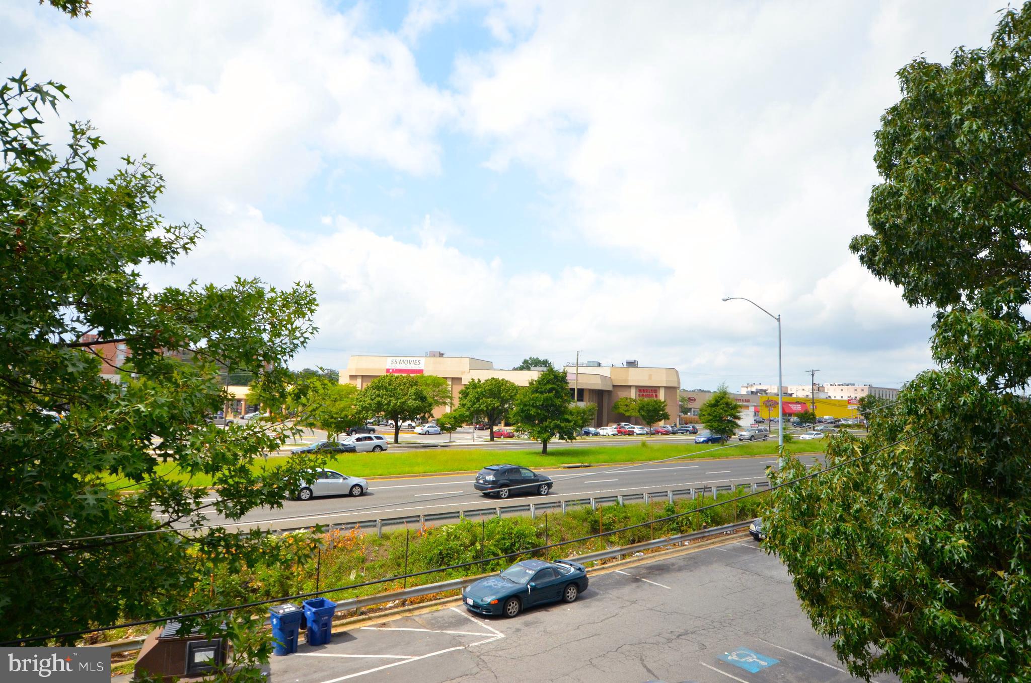 MARLOW TOWERS CONDOMINIUMS - Residential