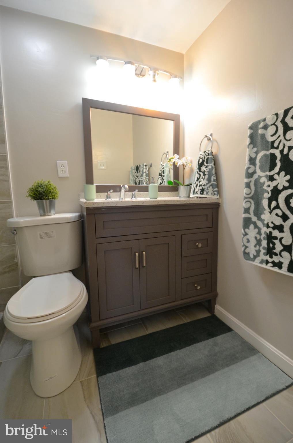 MARLOW TOWERS CONDOMINIUMS - Residential