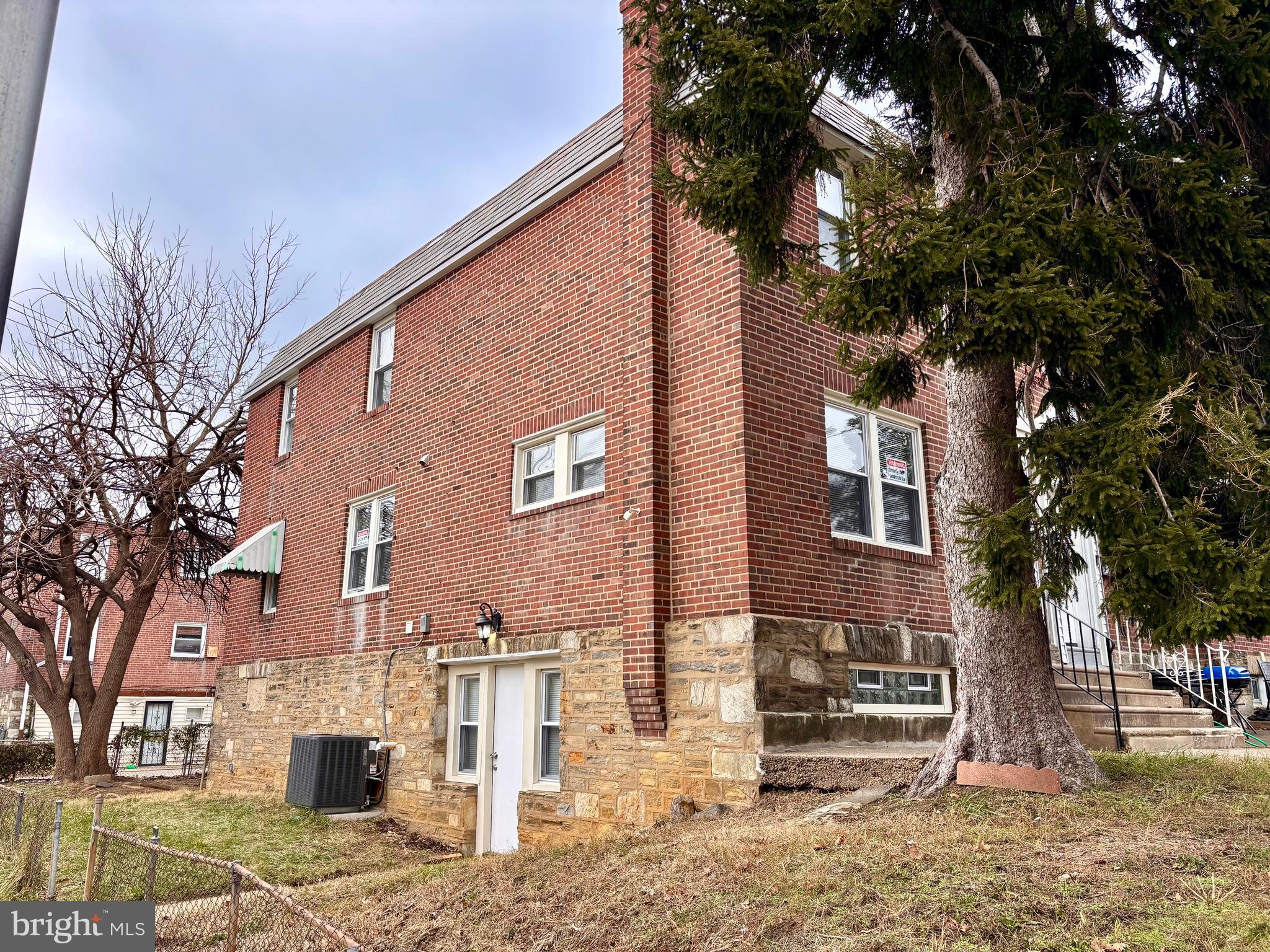 LAWNDALE - Residential Income