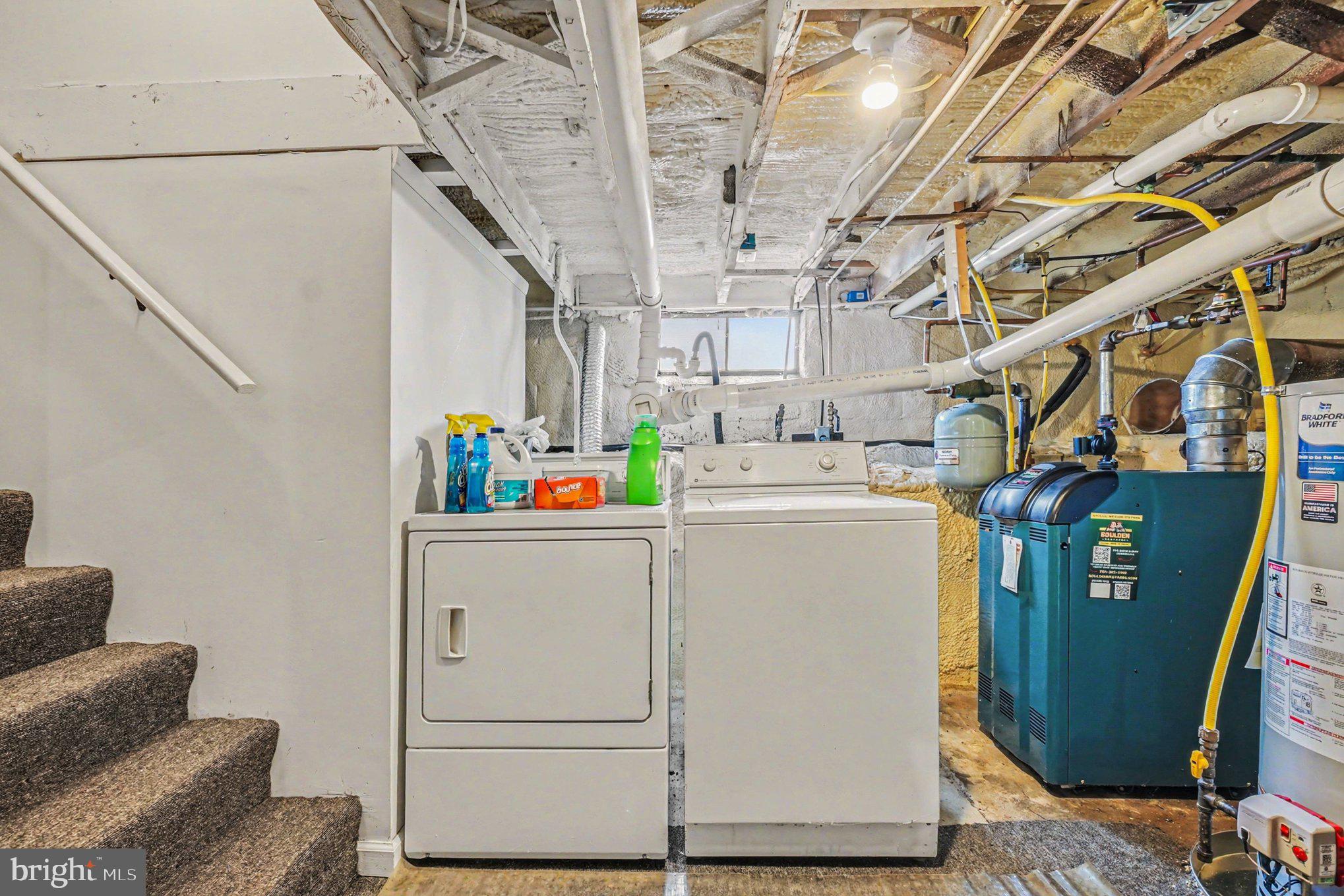 WEST VIEW SHORES - Residential