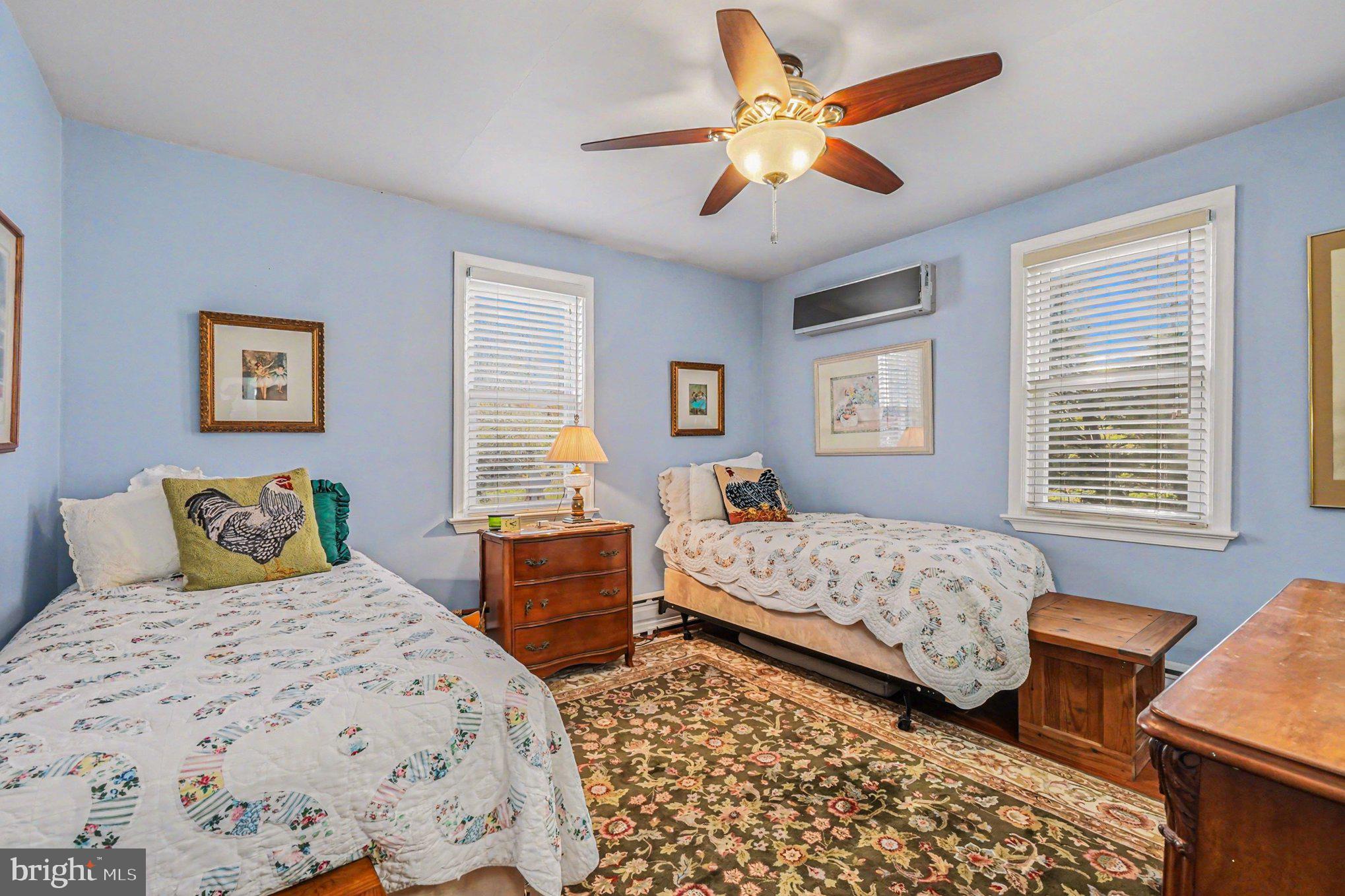 WEST VIEW SHORES - Residential