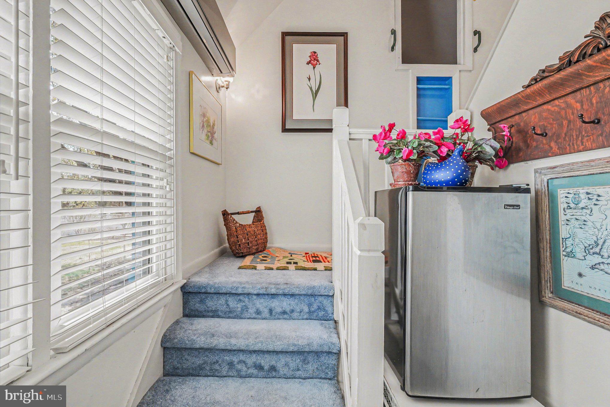 WEST VIEW SHORES - Residential