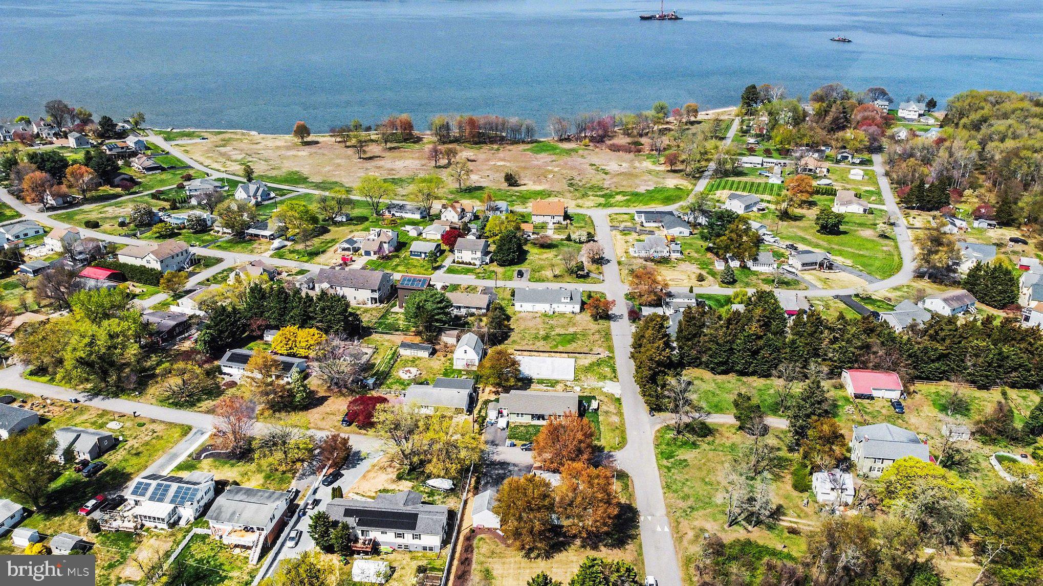 WEST VIEW SHORES - Residential