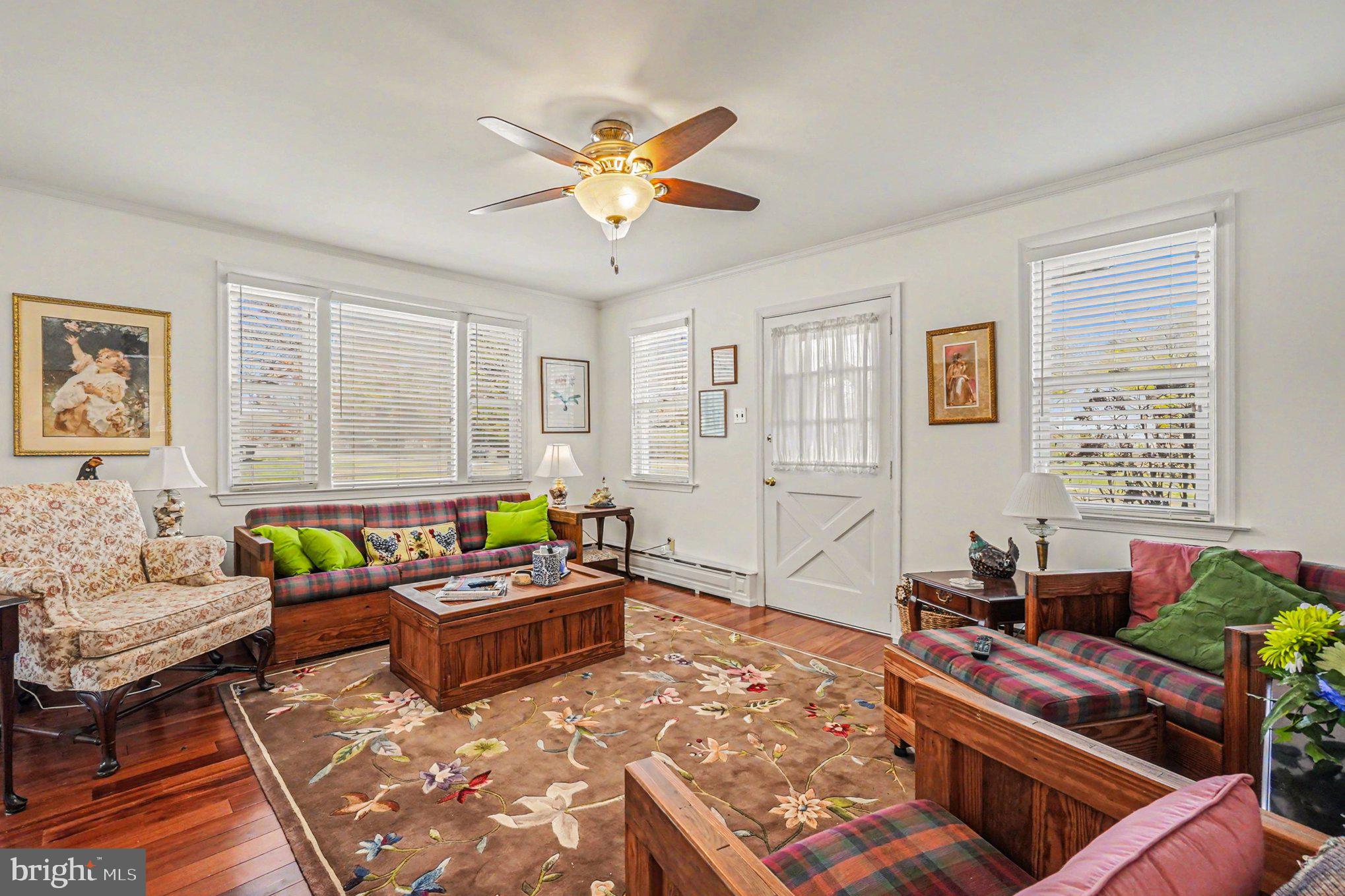 WEST VIEW SHORES - Residential