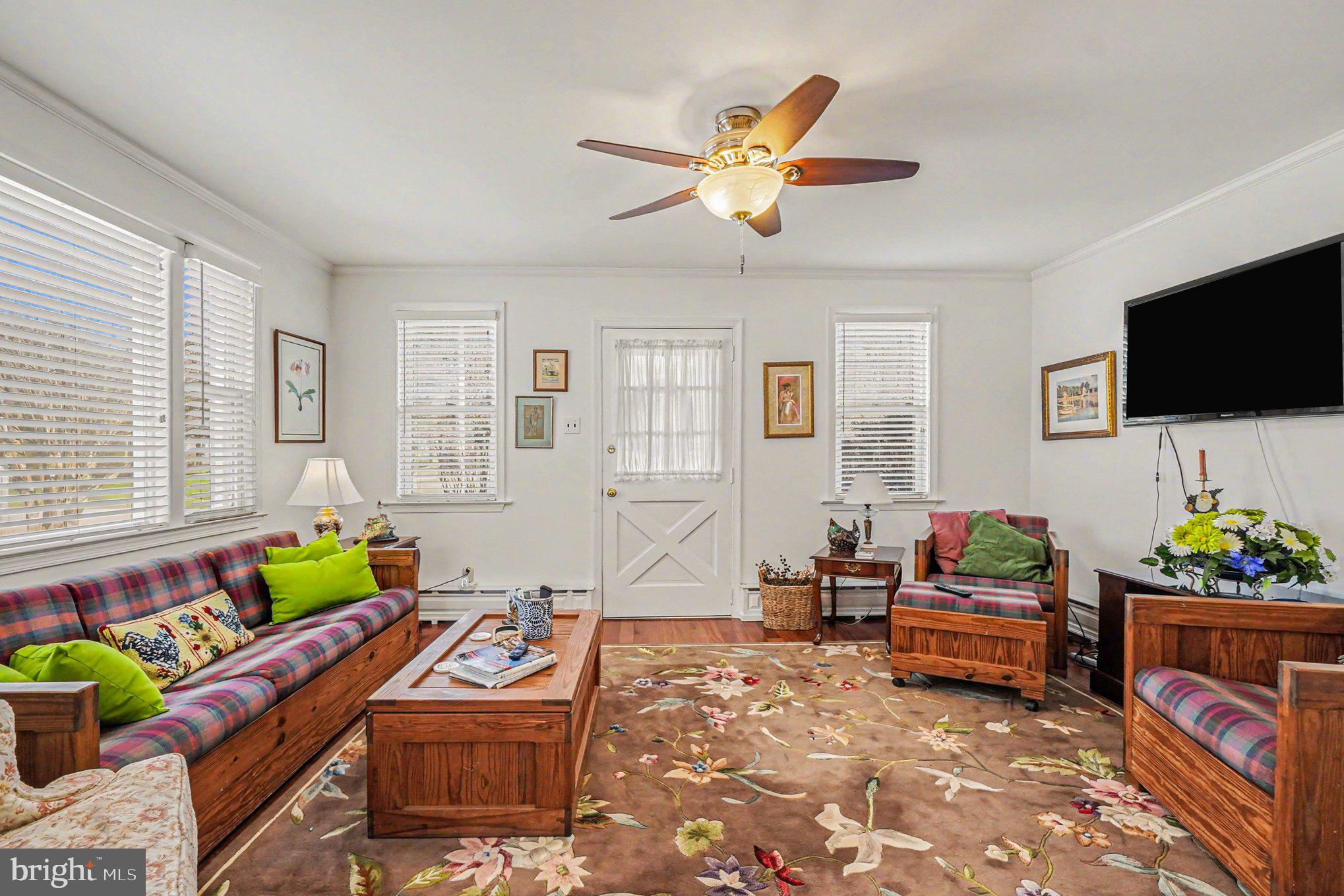 WEST VIEW SHORES - Residential