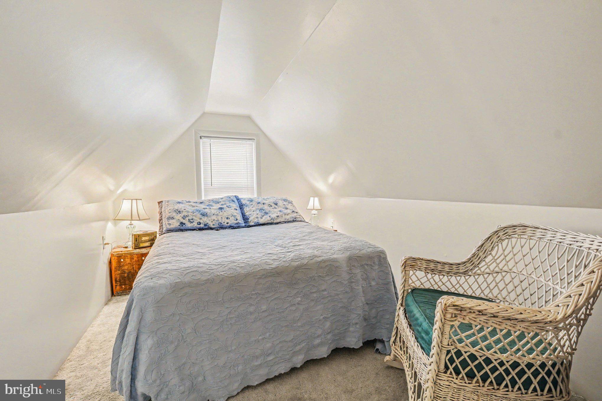 WEST VIEW SHORES - Residential