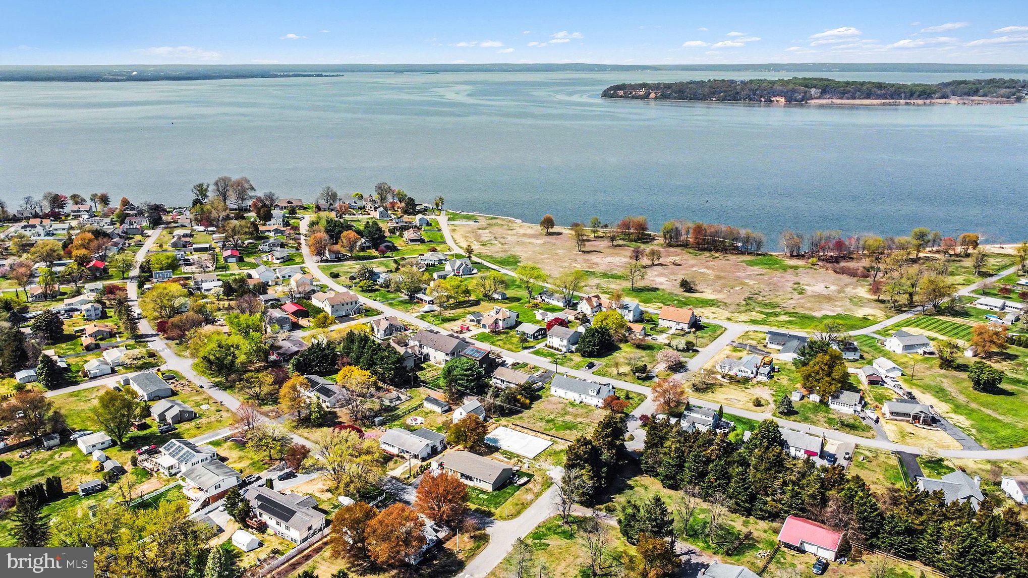 WEST VIEW SHORES - Residential