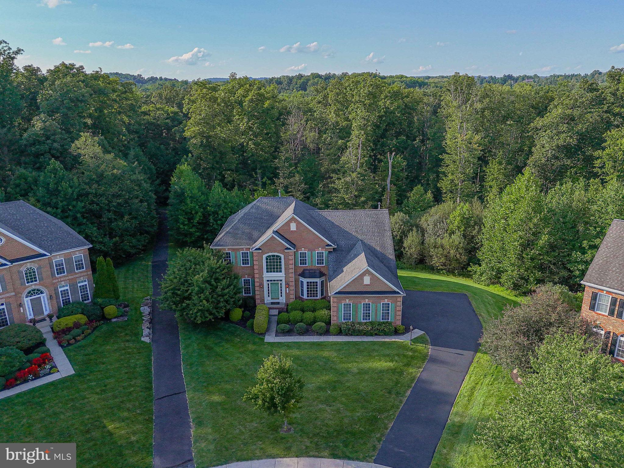 1856 BUTTONWOOD LANE