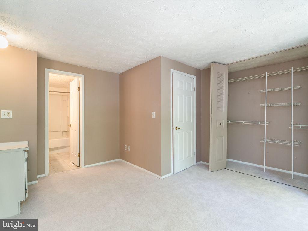 NEWINGTON COMMONS - Residential