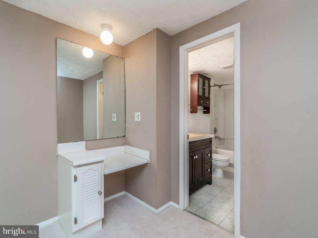 NEWINGTON COMMONS - Residential