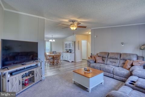 Mobile Home For Sale - 6195 Watson Road<br/> LAUREL, DE 19956