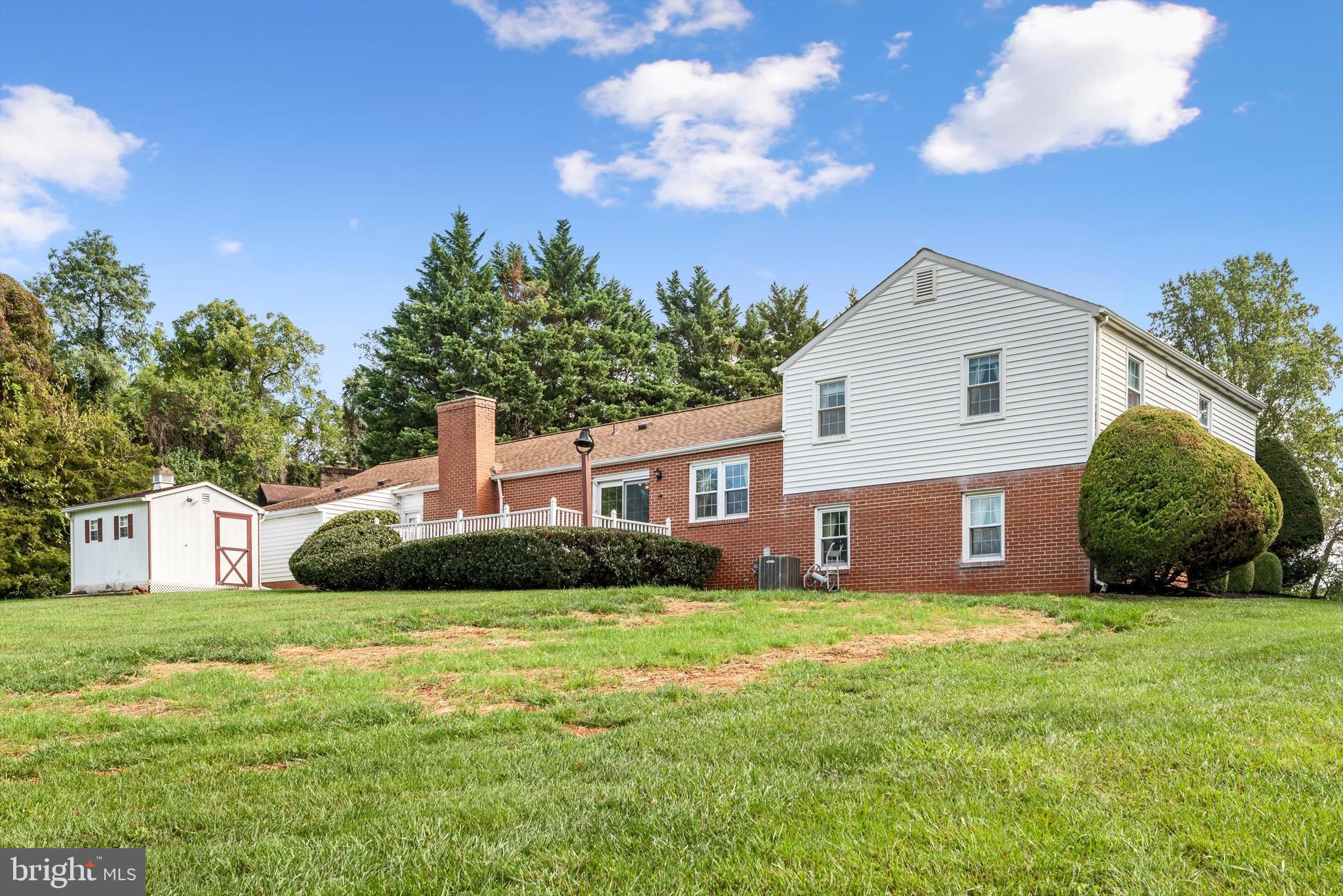 CRESCENT HILLS ESTATES - Residential