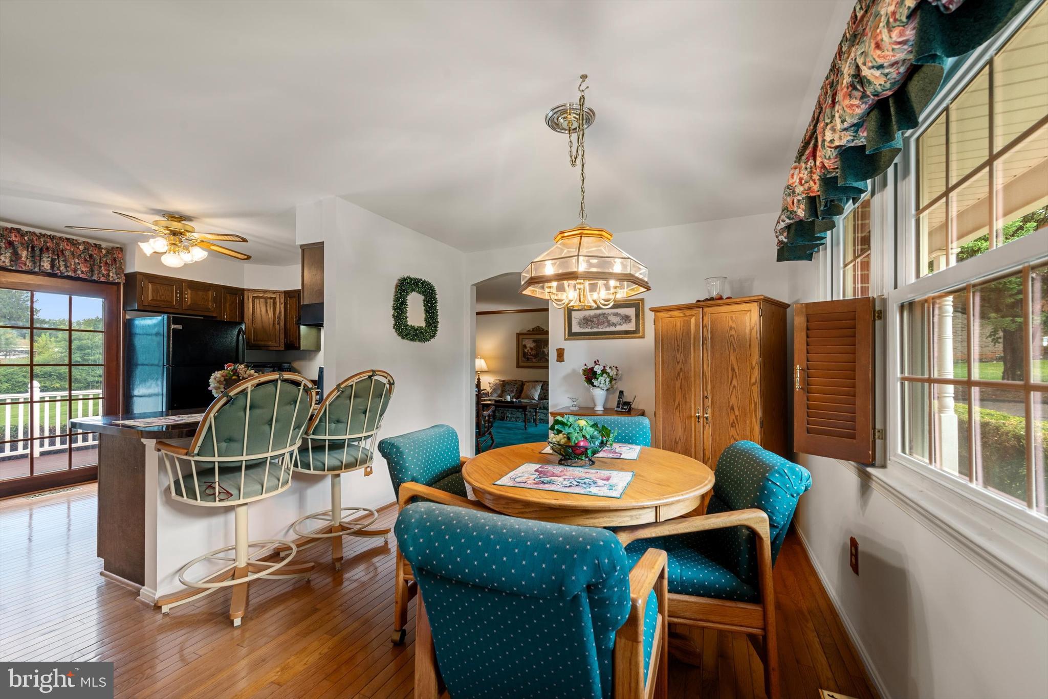 CRESCENT HILLS ESTATES - Residential