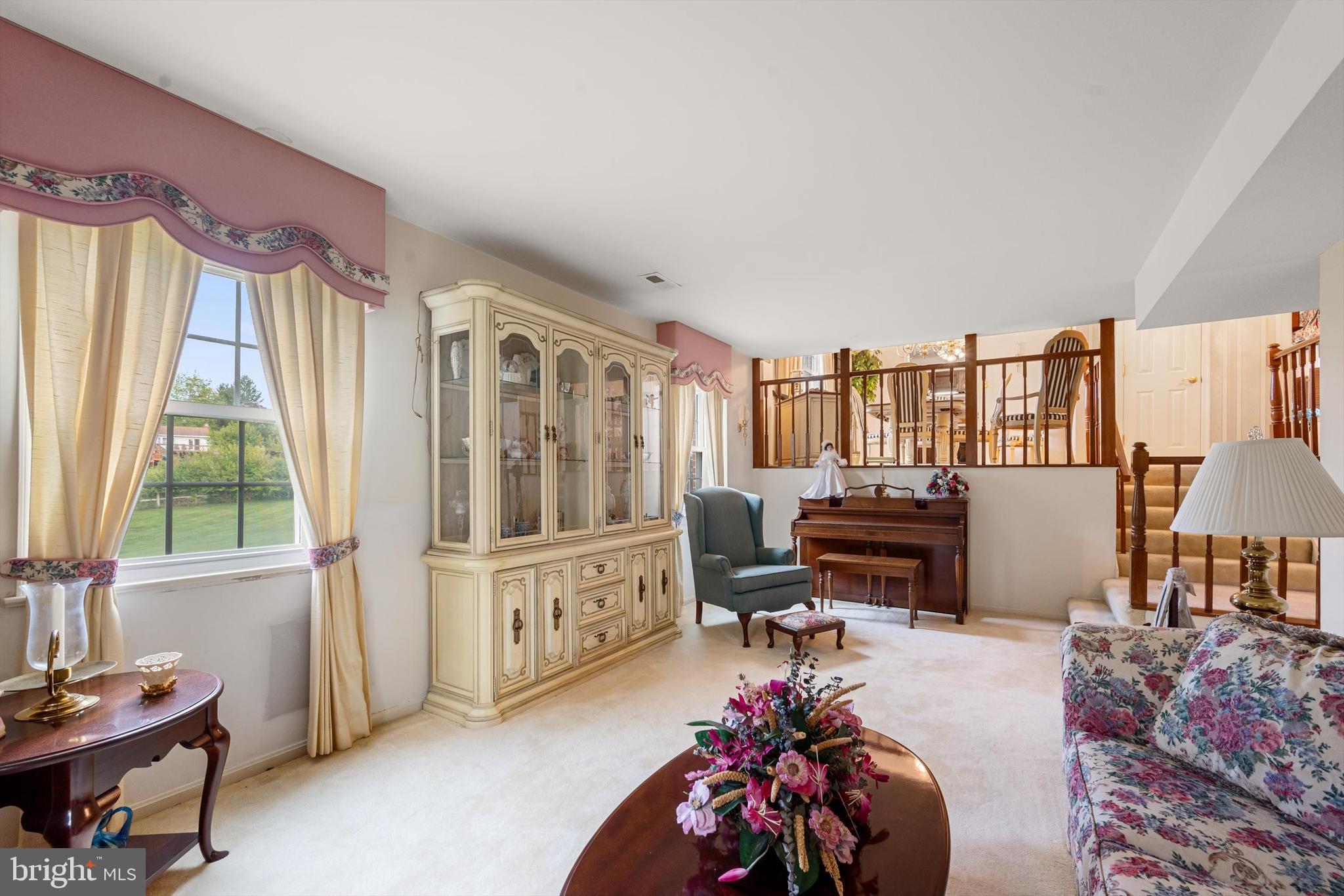 CRESCENT HILLS ESTATES - Residential