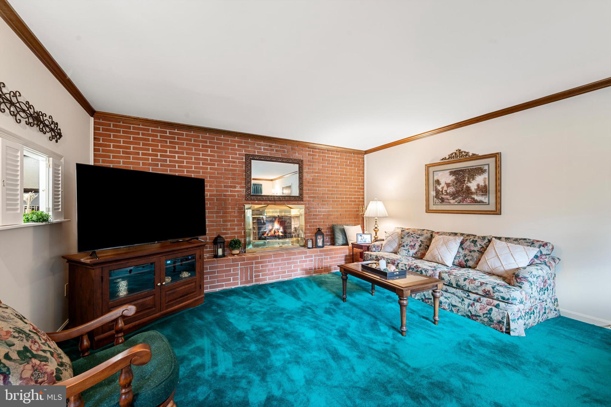 CRESCENT HILLS ESTATES - Residential