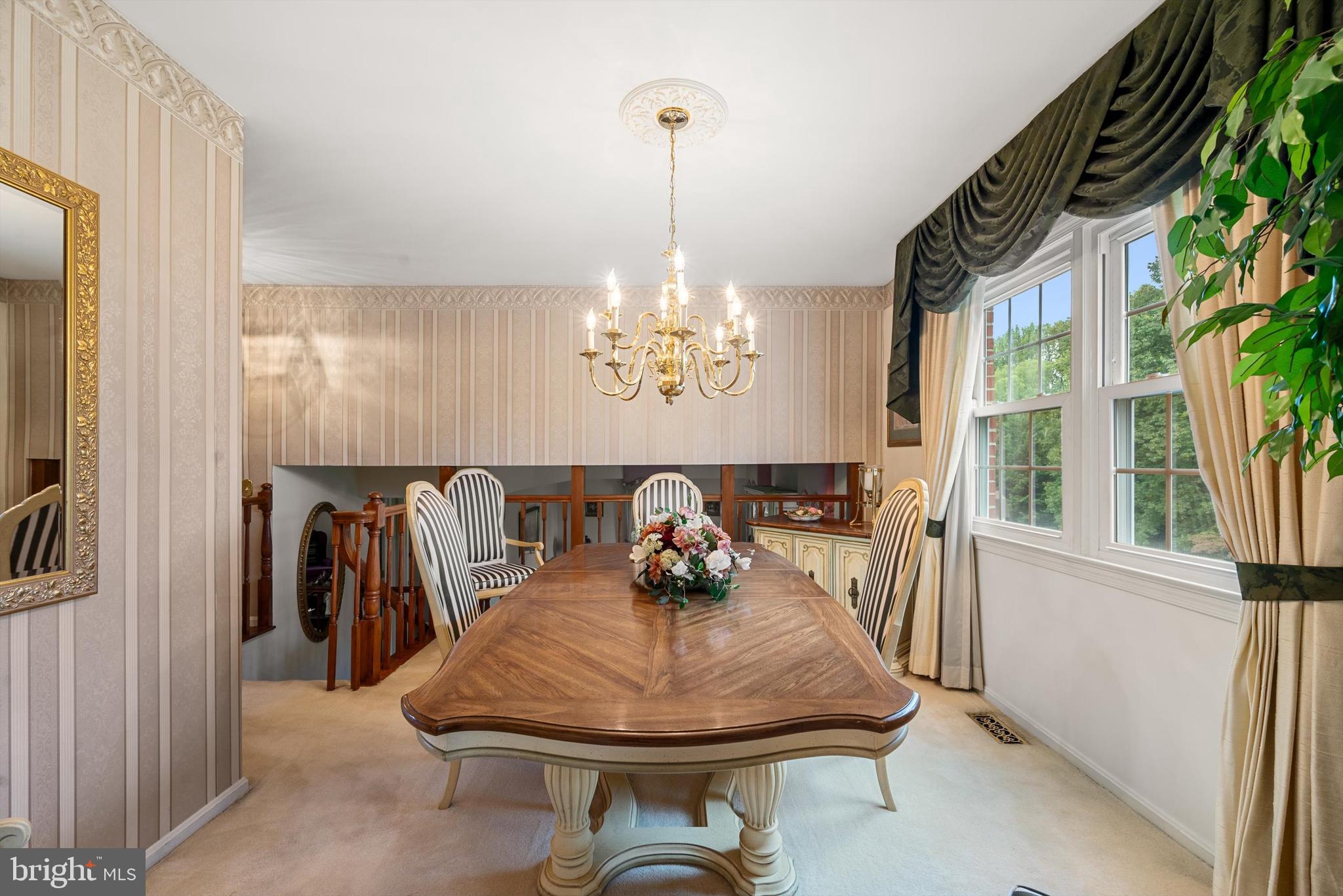 CRESCENT HILLS ESTATES - Residential