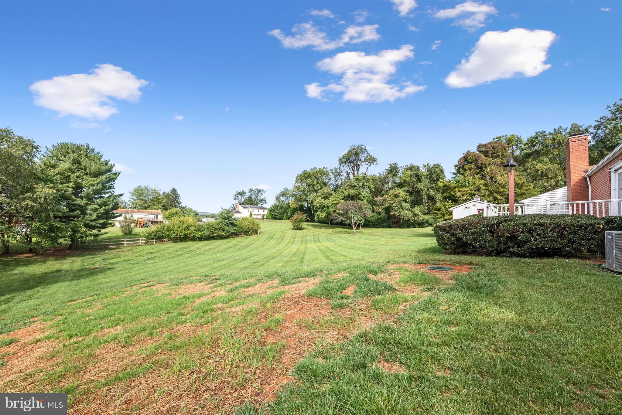 CRESCENT HILLS ESTATES - Residential