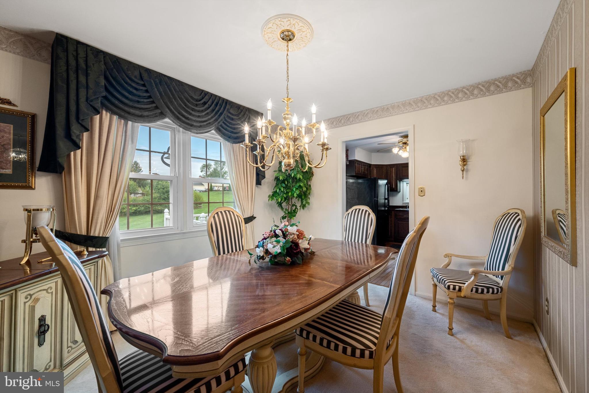 CRESCENT HILLS ESTATES - Residential