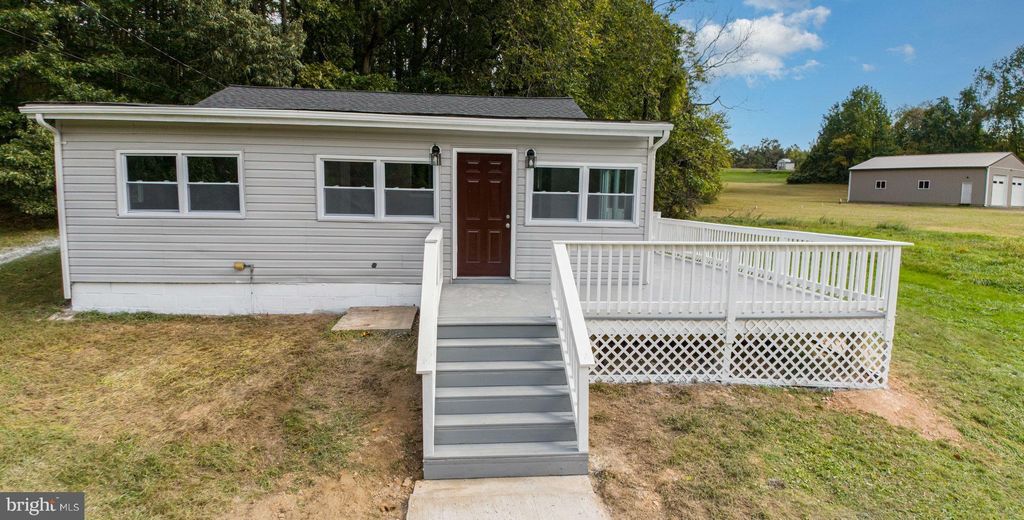 Photo of 3565 Riva Road, DAVIDSONVILLE, MD 21035 (MLS # MDAA2128140)