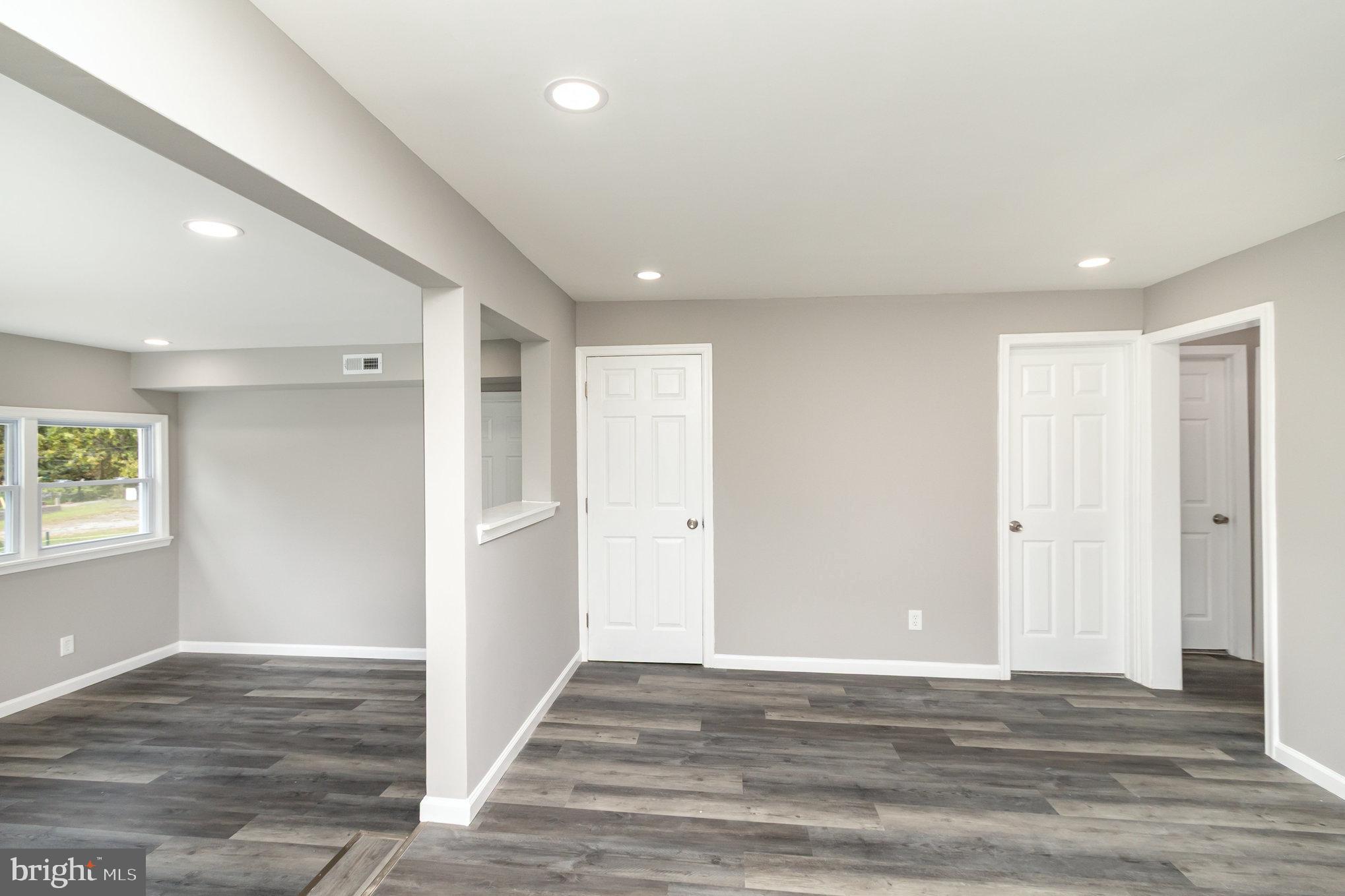 DAVIDSONVILLE - Residential