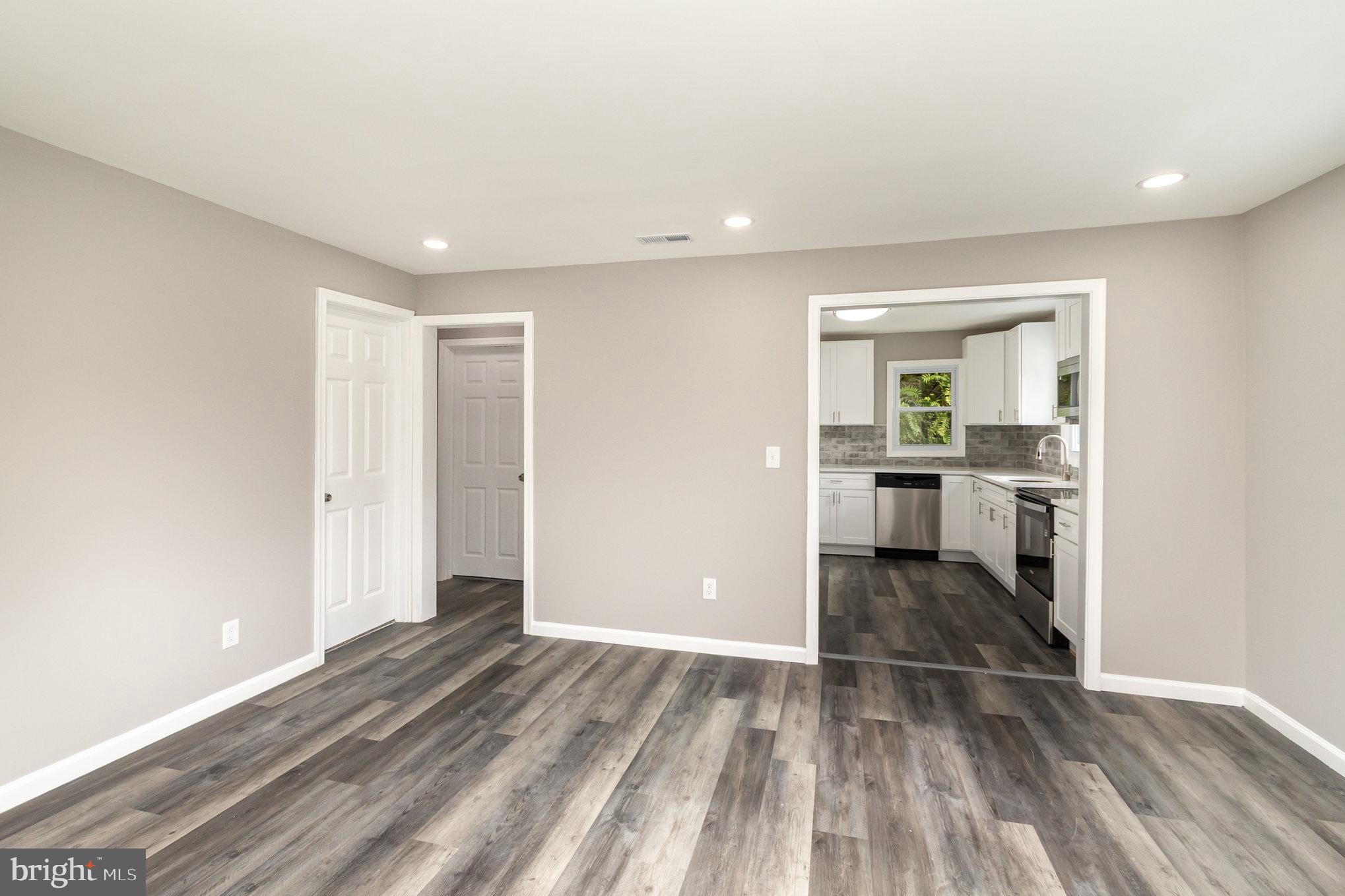 DAVIDSONVILLE - Residential