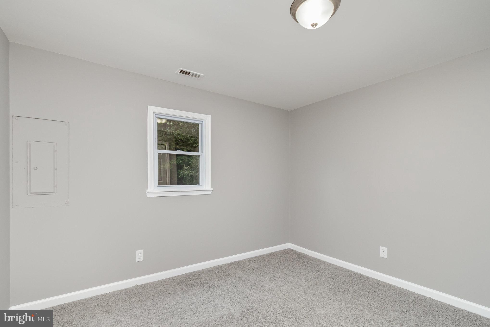 DAVIDSONVILLE - Residential