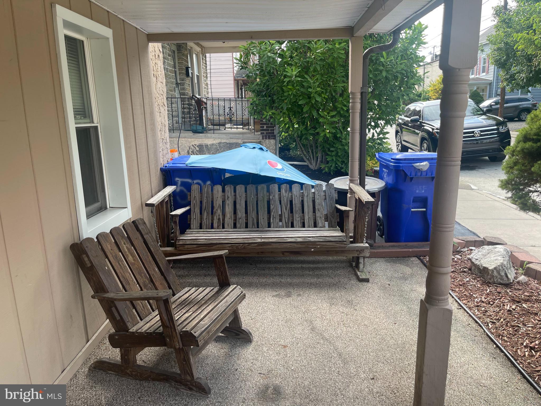 GLENSIDE - Residential Lease