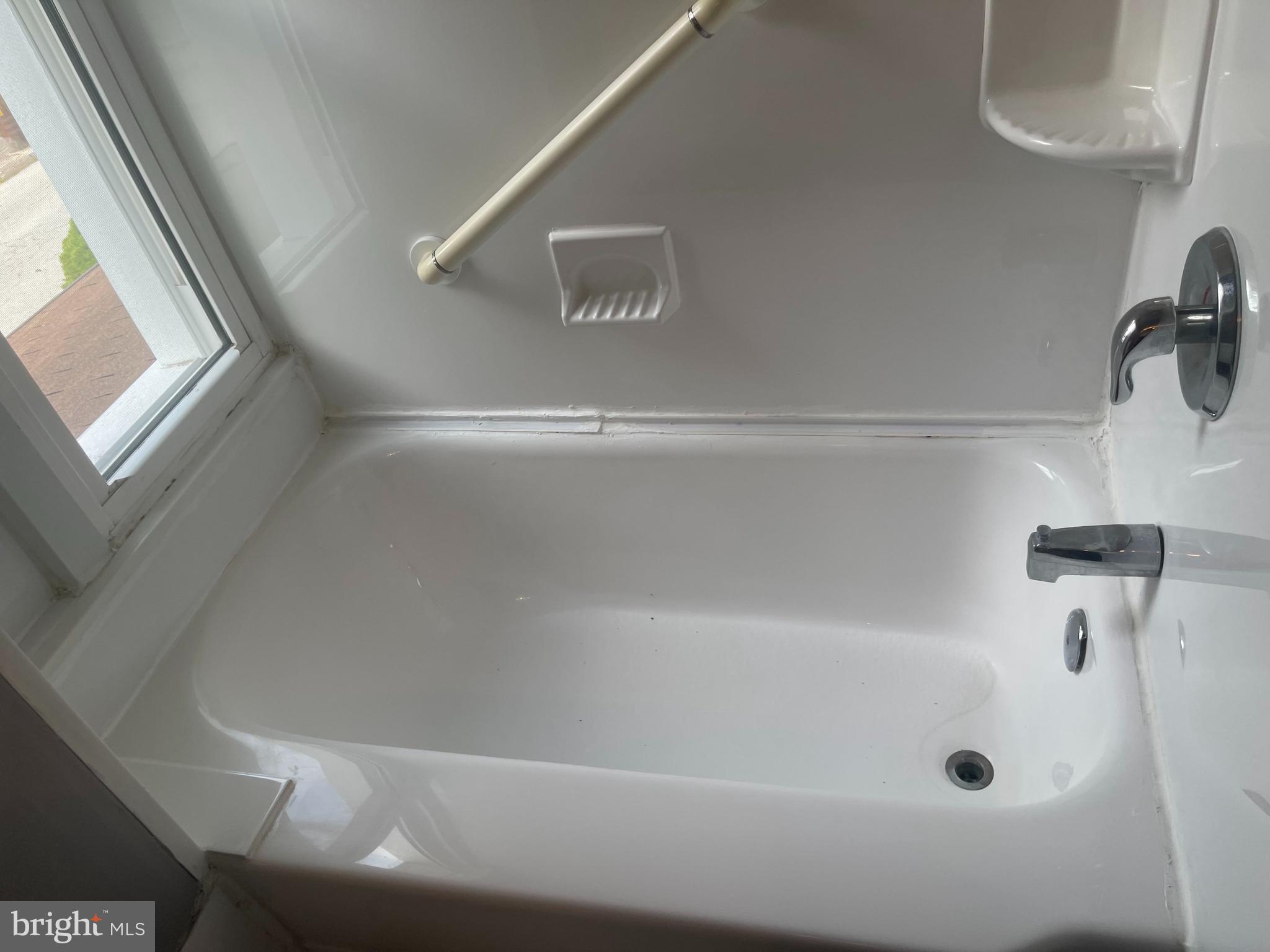 GLENSIDE - Residential Lease