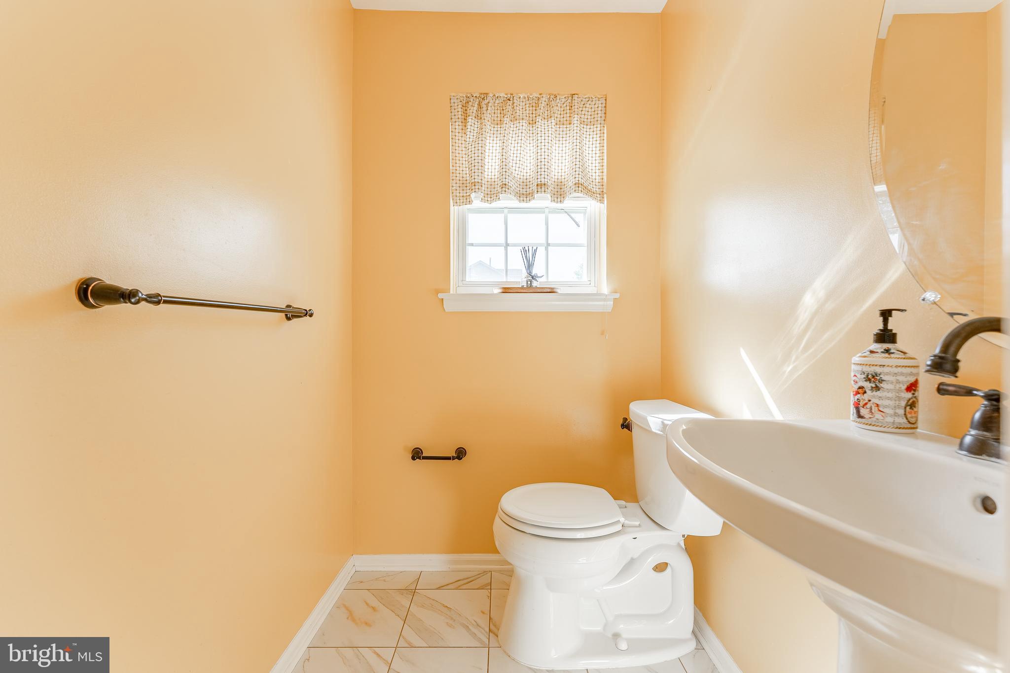 COLLEGE WOODS - Residential