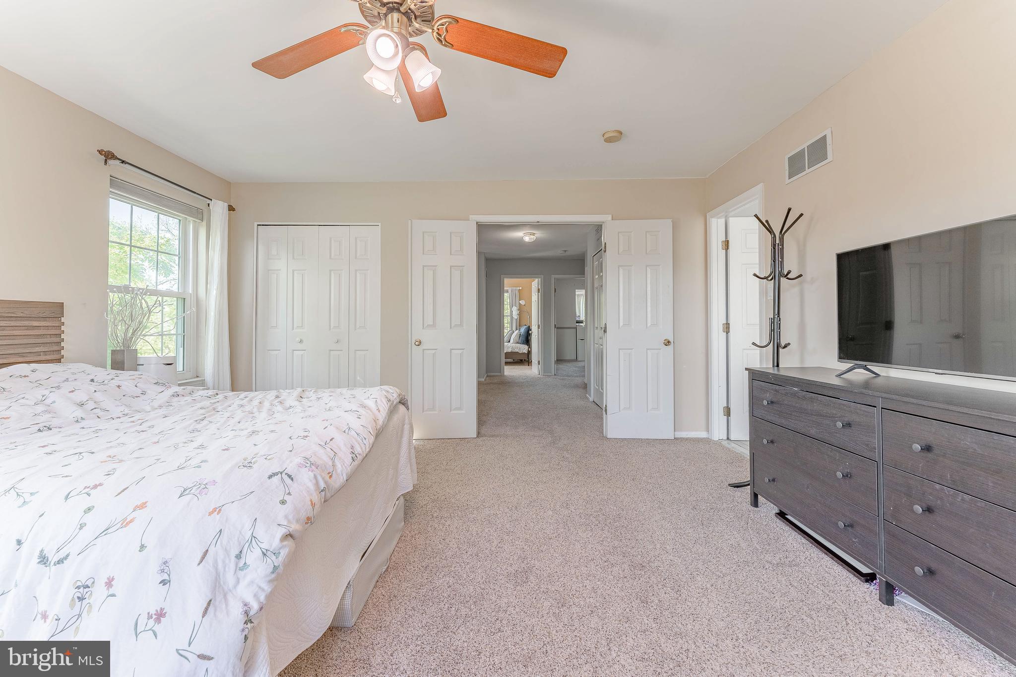 COLLEGE WOODS - Residential