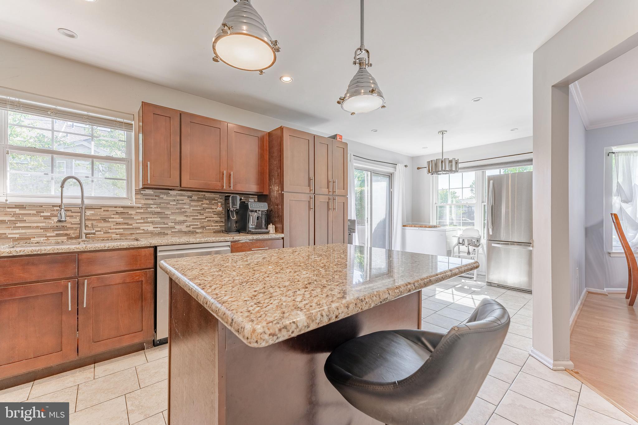 COLLEGE WOODS - Residential